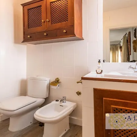 Apartamento Paseo De La Ribera Apartment *